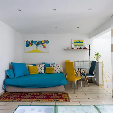 Flavia's Appartement Naples